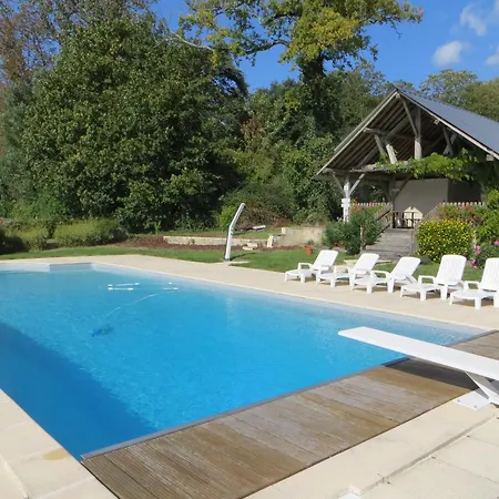 Château De Salvert - Appartement&chambre D'hôtes Neuillé