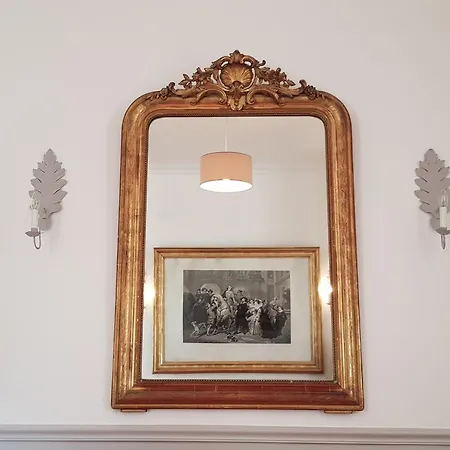 Couette-café Château De Salvert - Appartement&chambre D'hôtes
